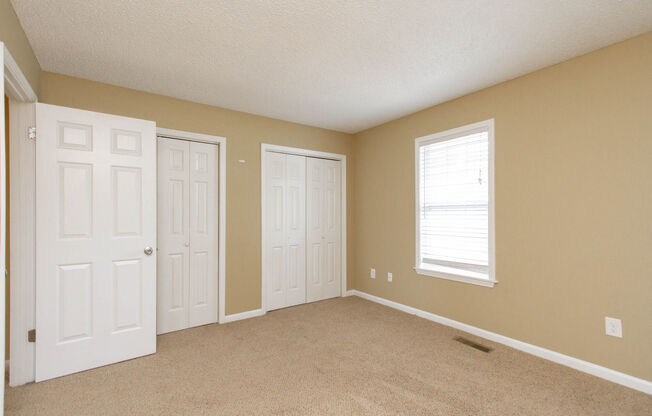 Woodland Manor Condominiums