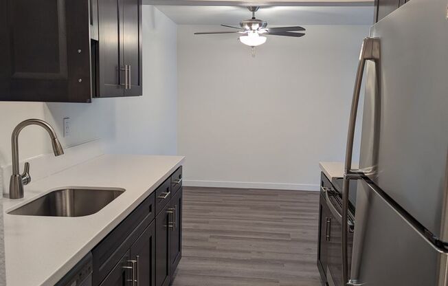 2 beds, 1 bath, 810 sqft, $2,095, Unit E107