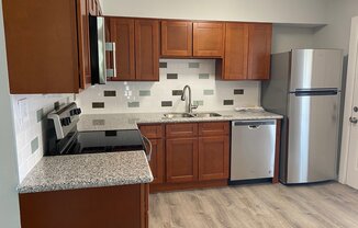 3221 N 36 ST