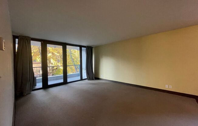 2 beds, 2 baths, $1,895, Unit APARTMENT 3D