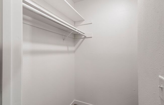 1 bed, 1 bath, 550 sqft, $1,200, Unit 1342-3