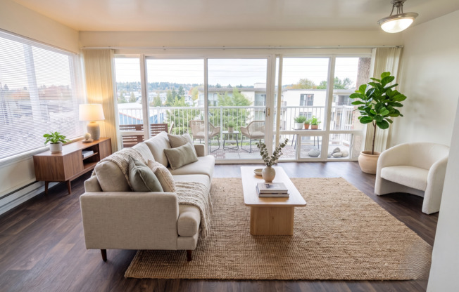 2 beds, 1 bath, 820 sqft, $2,995, Unit R-404