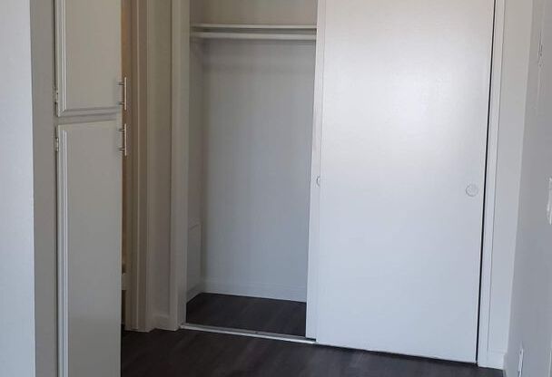 Studio, 1 bath, 450 sqft, $1,495, Unit 18