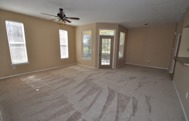 LONGWOOD: Gated Sabal Point Community- 2nd Floor
