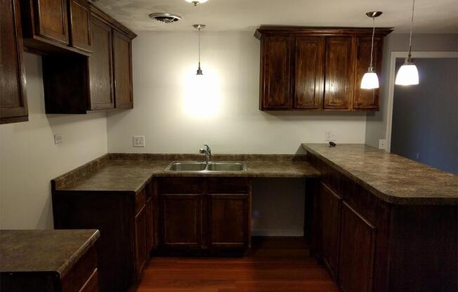 635 SOUTHBRIAR RD