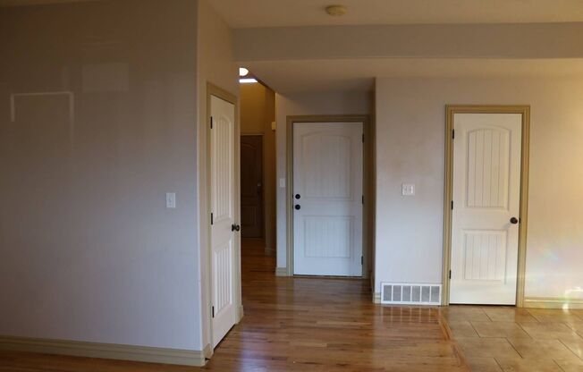 3 bed 2.5 bath townhome in Salem