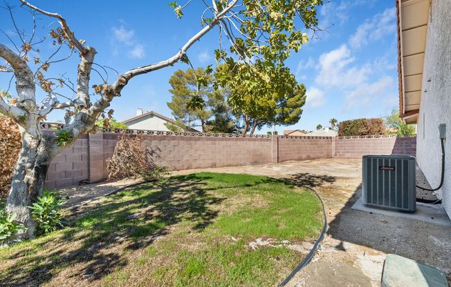 3 beds, 2 baths, $2,790