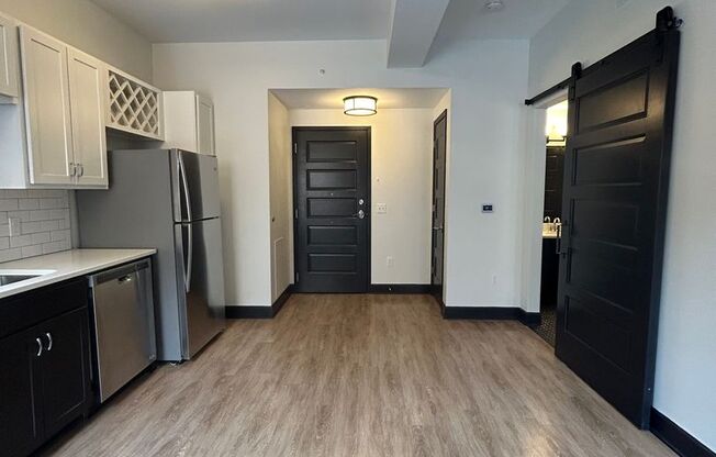 Flatiron Apts. (1722 St. Mary's Ave.)