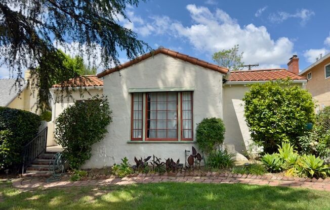 Sophisticated Spanish Sanctuary in NE Pasadena!