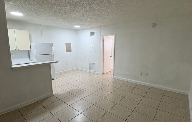 1 bed, 1 bath, 650 sqft, $1,650, Unit AG 32