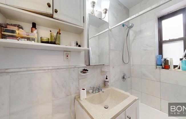 1 bed, 1 bath, $5,495, Unit 2B