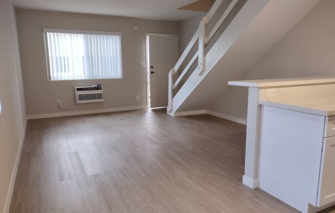 1 bed, 1 bath, 668 sqft, $2,295, Unit D13