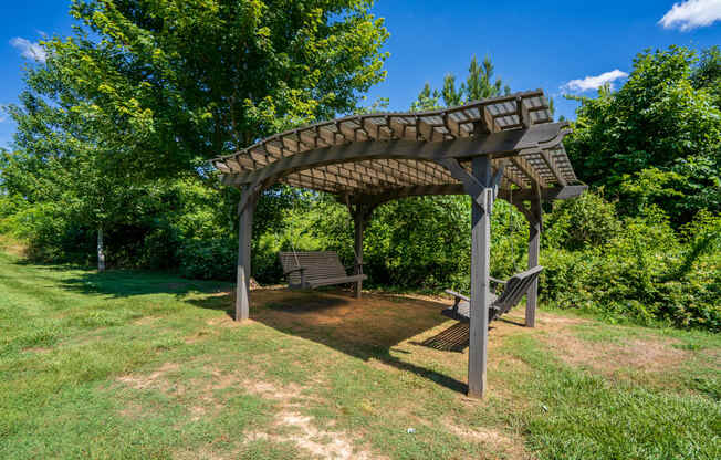 Outdoor Pergola & Swing