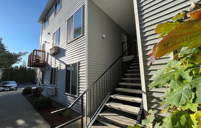 Amazing 2 Bed 2 Bath Condo in Hazelwood neighborhood! In unit washer/dryer, assigned parking, two story!