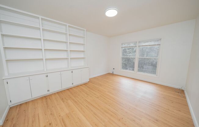 Live Where Berkeley Comes Alive - Steps from Park, Café, and BART