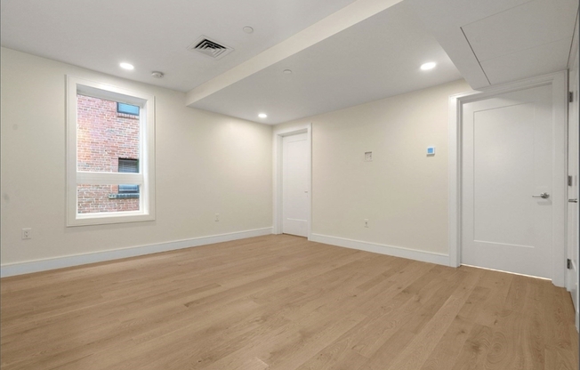 2 beds, 2 baths, 1,114 sqft, $3,950, Unit 402