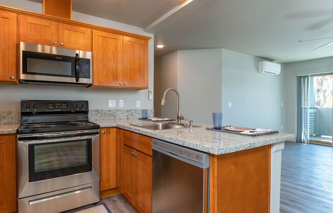 2 beds, 2 baths, 955 sqft, $1,750, Unit B-212