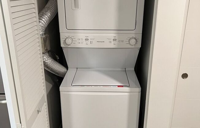 Studio, 1 bath, 615 sqft, $2,295, Unit 226