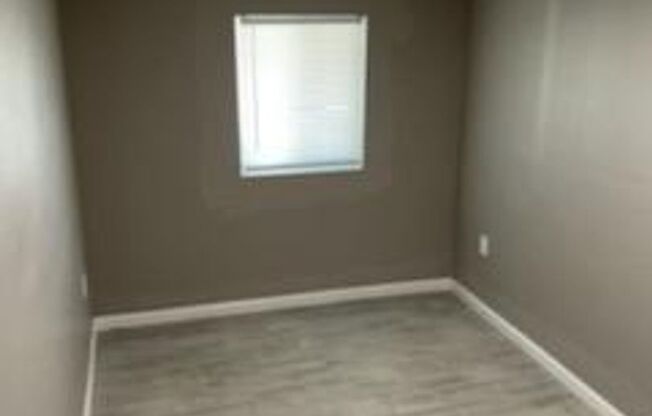 newly renovated 1bd 1 bth unit in phx