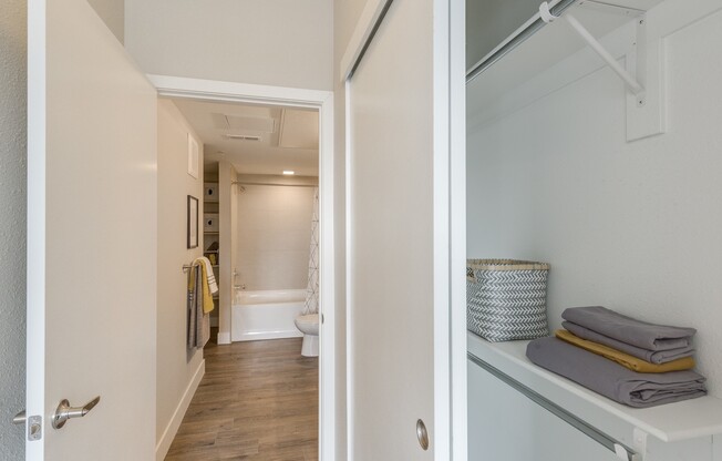 1 bed, 1 bath, 500 sqft, $1,450, Unit 408