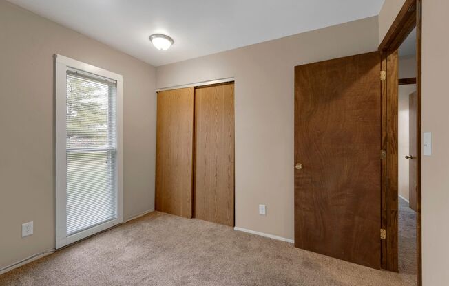 3 beds, 2 baths, 1,026 sqft, $1,450