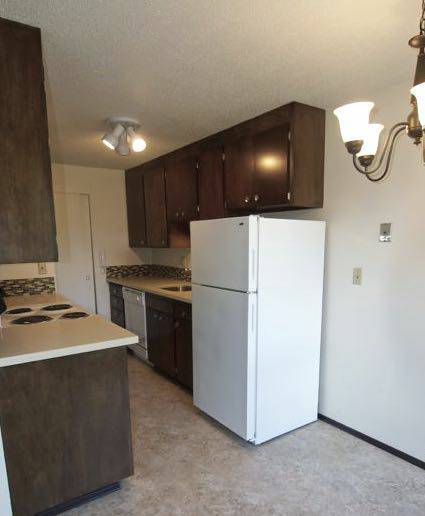 2 beds, 1 bath, 850 sqft, $2,100, Unit Unit 302