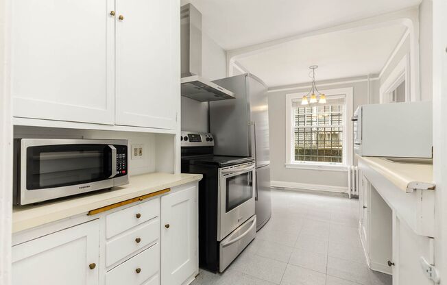 321 Boylston Ave E #102