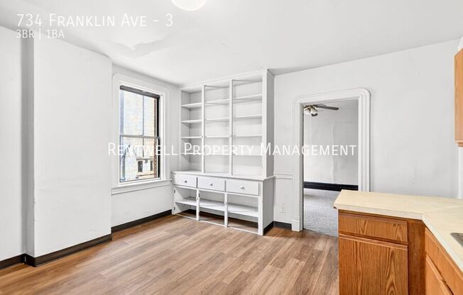 734 FRANKLIN AVE