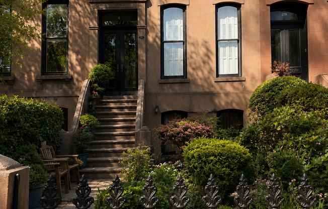 277 CARROLL ST
