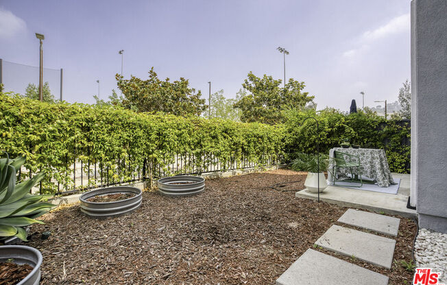 2700 E Chaucer St Unit 29