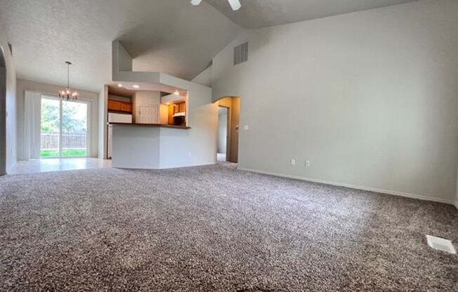 Beautiful single level home in Meridian!!