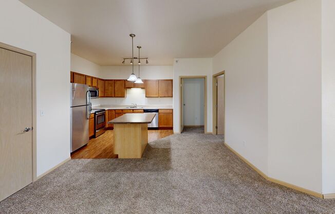 3 beds, 2 baths, 1,500 sqft, $1,495, Unit 4685-301