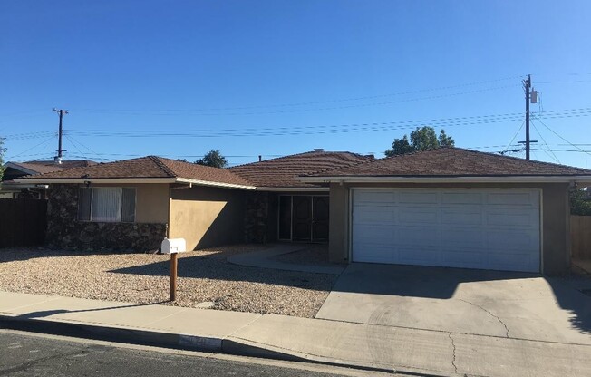 3 Bed. 2 Bath. House Located in Hemet - Available Now!