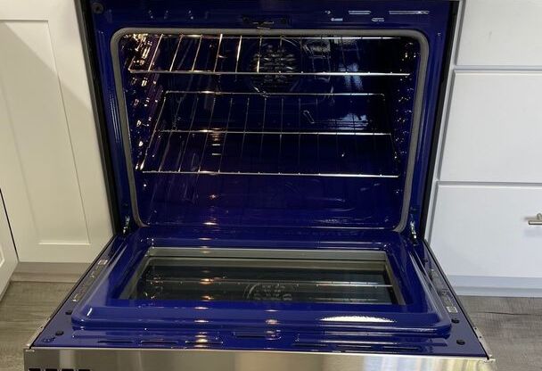 2 beds, 1 bath, 855 sqft, $1,299, Unit 3364-07