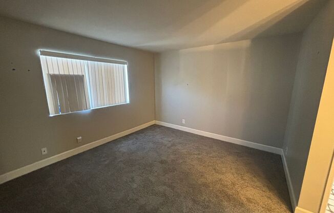 2 Bedroom Condo for Rent in Canyon Country!