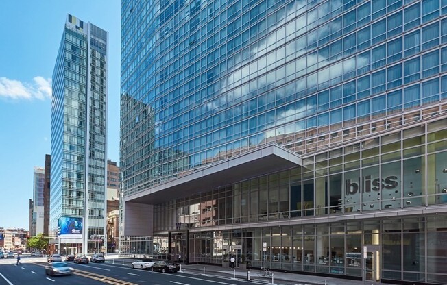 Studio, 1 bath, 512 sqft, $2,900, Unit 24I