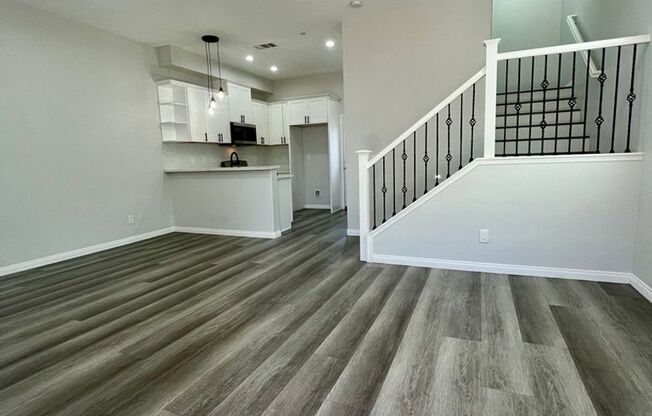 9223 Cypress Ave Fontana, CA 92335
