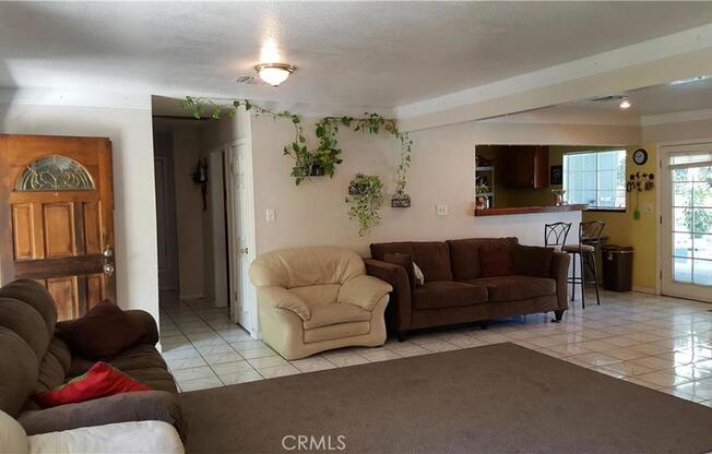 3 beds, 2 baths, 1,799 sqft, $4,490