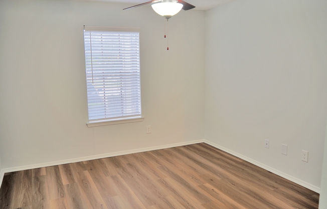 1 bed, 1 bath, 672 sqft, $1,255