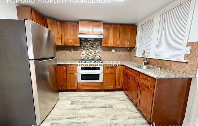 1430 E 32 ST