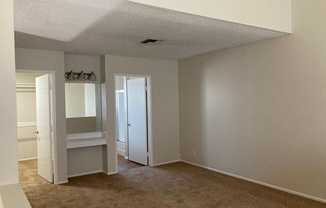 1 bed, 1.5 baths, $2,395, Unit 2