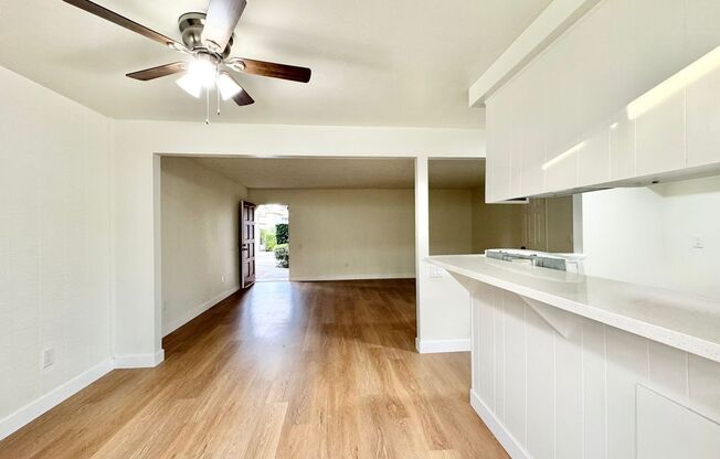 2 beds, 1 bath, 900 sqft, $2,450, Unit 71