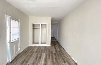 1 bed, 1 bath, $745, Unit 1/2