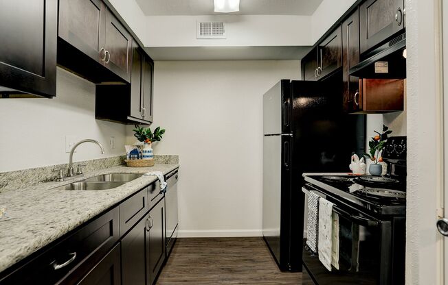 Country Living With Big City Conveniences!