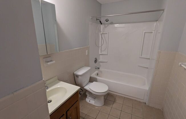 Studio, 1 bath, 500 sqft, $1,350, Unit 6C