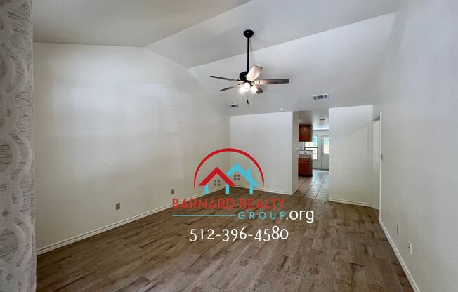 Available July 25: Well Maintained 3/2 Duplex