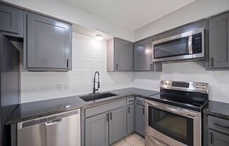 507 N ELM ST
