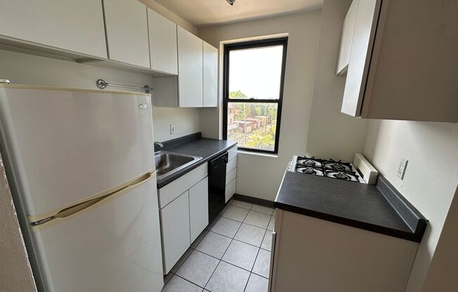 147 S. Negley Ave. Friendship, PA 15206