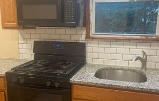 1 bed, 1 bath, 600 sqft, $1,599, Unit Apt 2