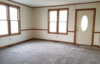 2 beds, 1 bath, $995